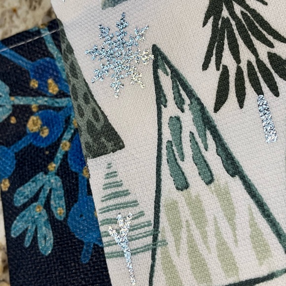 NEW Set of Two Cupcakes And Cashmere Cotton/Rayon Trees Dish Towels 18” x 28” - Picture 5 of 6